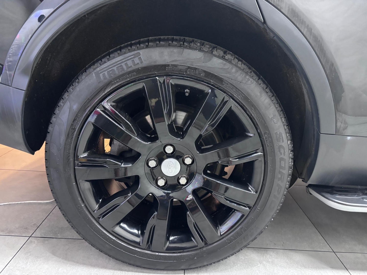 Used Land Rover Discovery 2017 for sale - 77050223: Photo 34