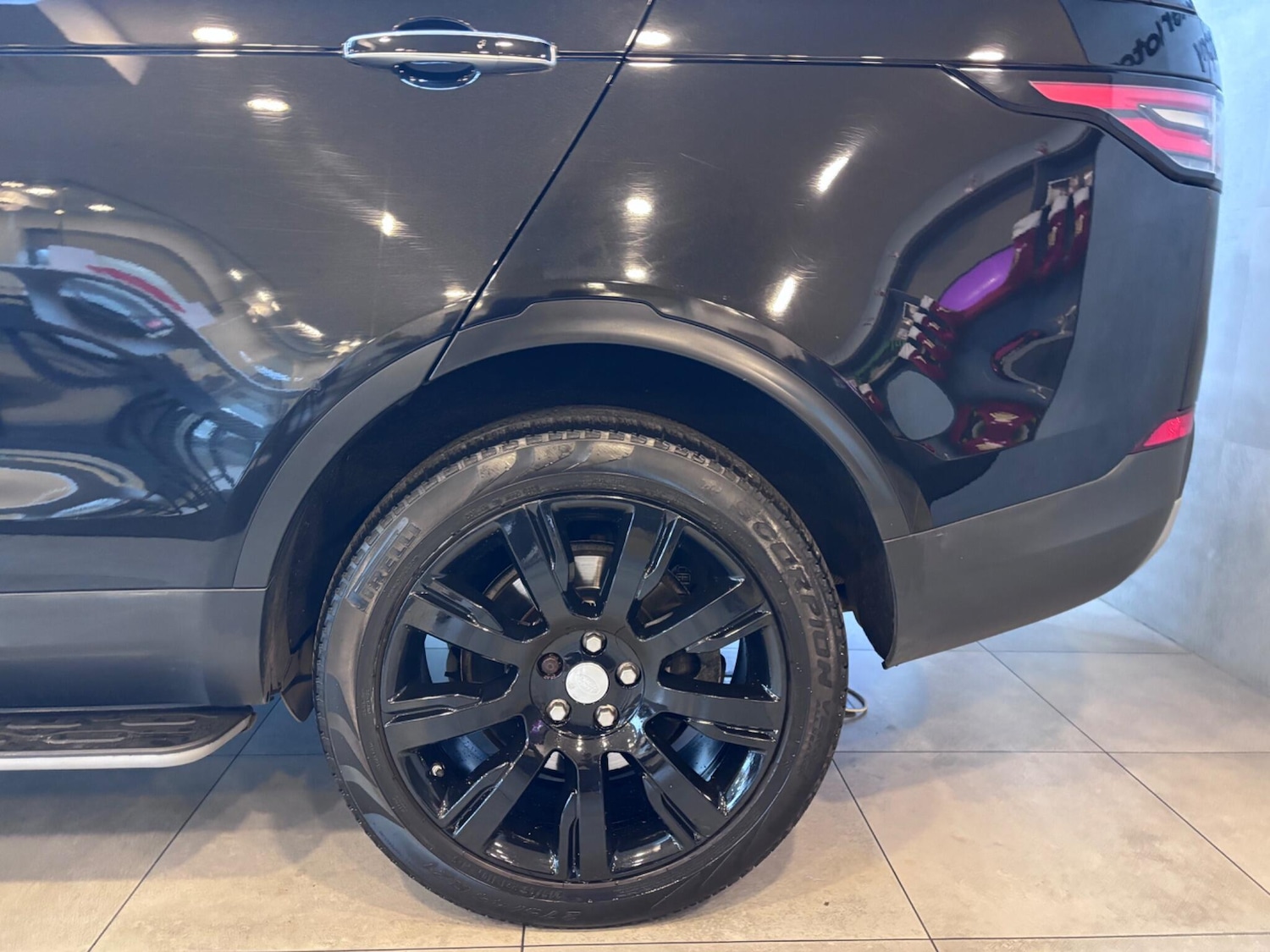 Used Land Rover Discovery 2017 for sale - 77050223: Photo 36