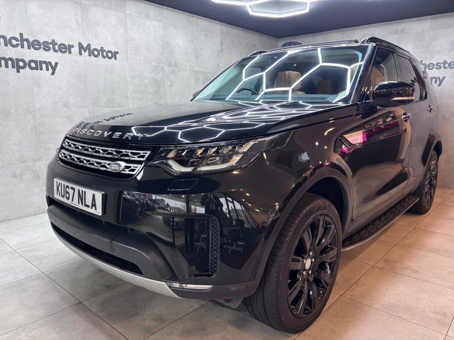 Used Land Rover Discovery 2017 for sale - 77050223: Photo 5