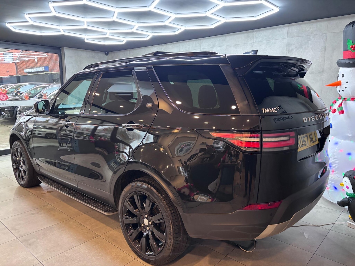 Used Land Rover Discovery 2017 for sale - 77050223: Photo 7