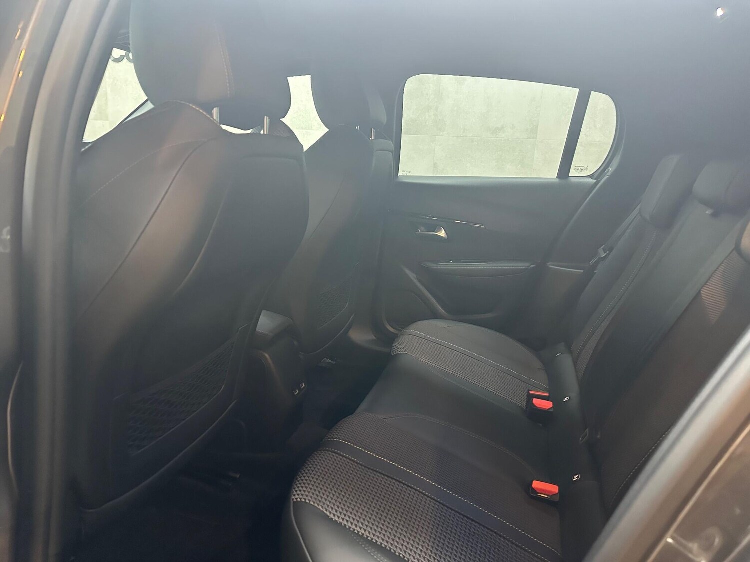 Used Peugeot 208 2023 for sale - 78019321: Photo 17