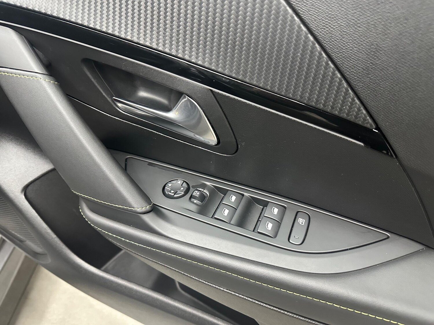 Used Peugeot 208 2023 for sale - 78019321: Photo 23