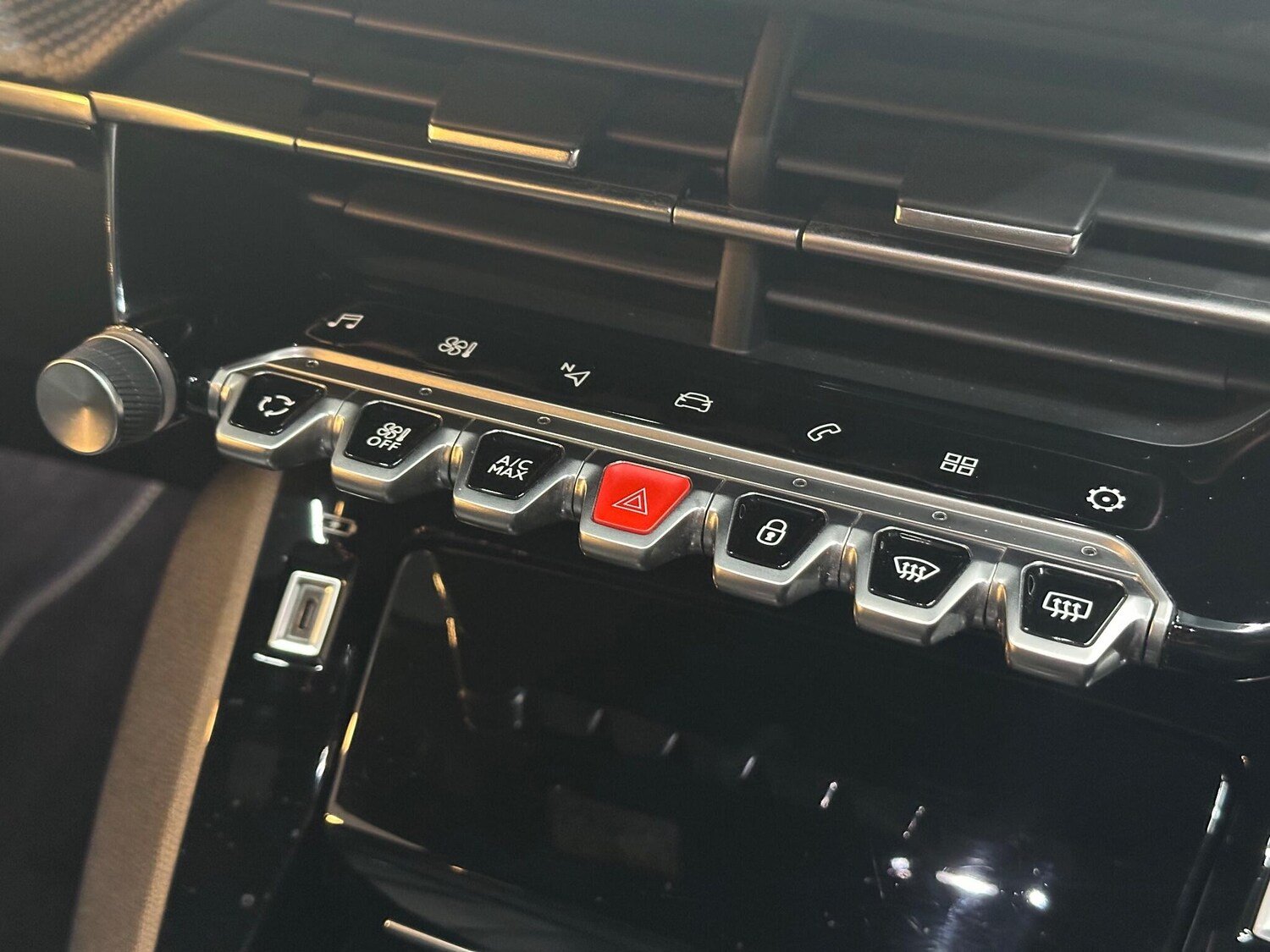 Used Peugeot 208 2023 for sale - 78019321: Photo 53