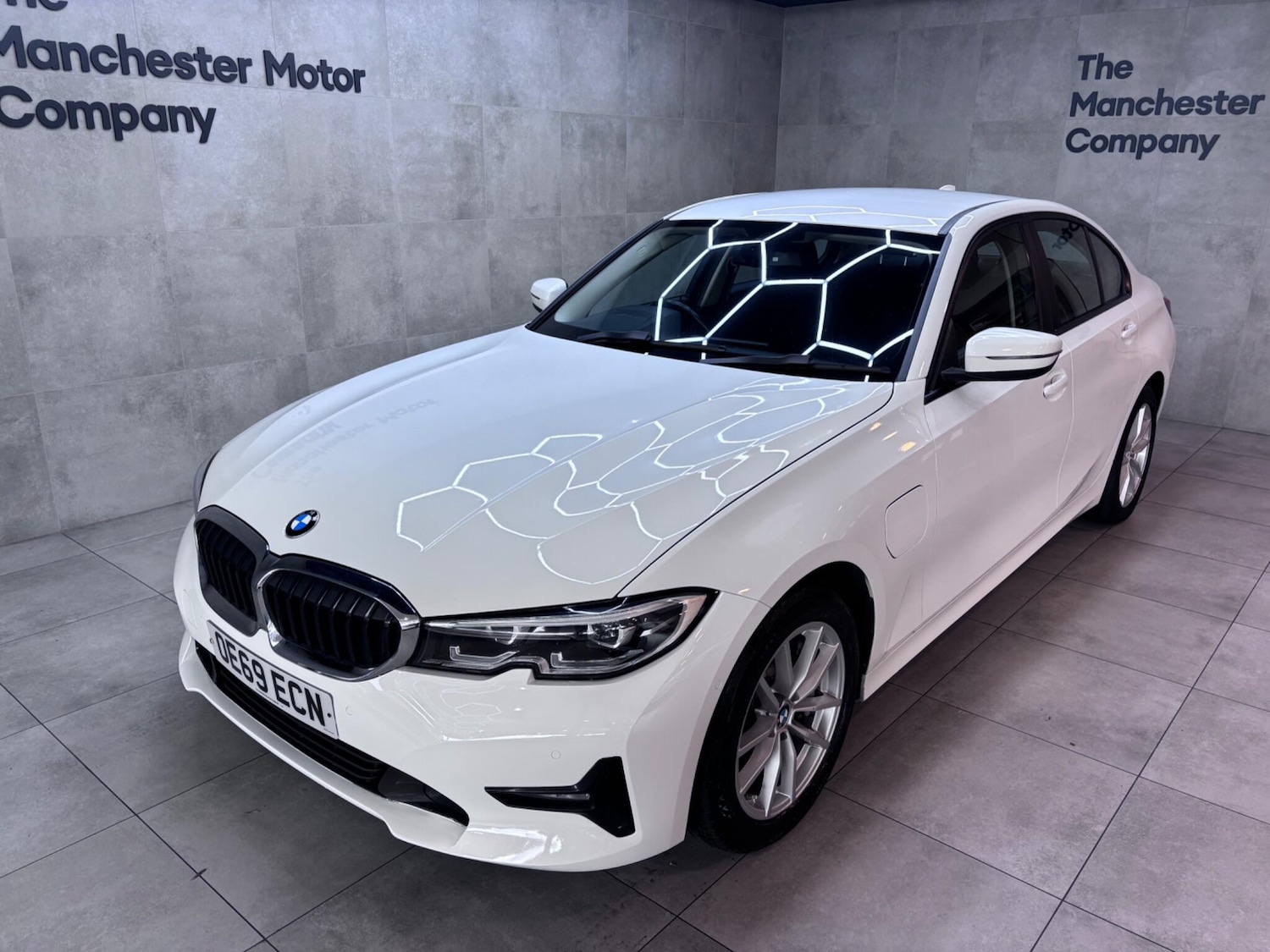 Used BMW 3 Series 2019 for sale - 76381270: Photo 2