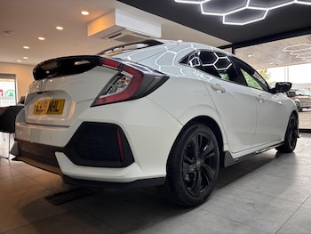 Used Honda Civic 2019 for sale - 79472311: Photo
