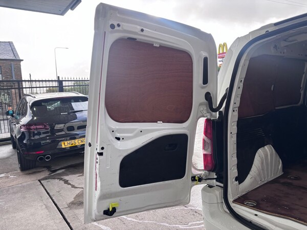 Used Vauxhall Combo 2020 for sale - 76024476: Photo 43