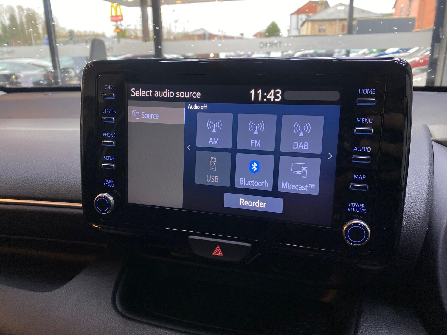 Used Toyota Yaris for sale - 77940640: Photo 32