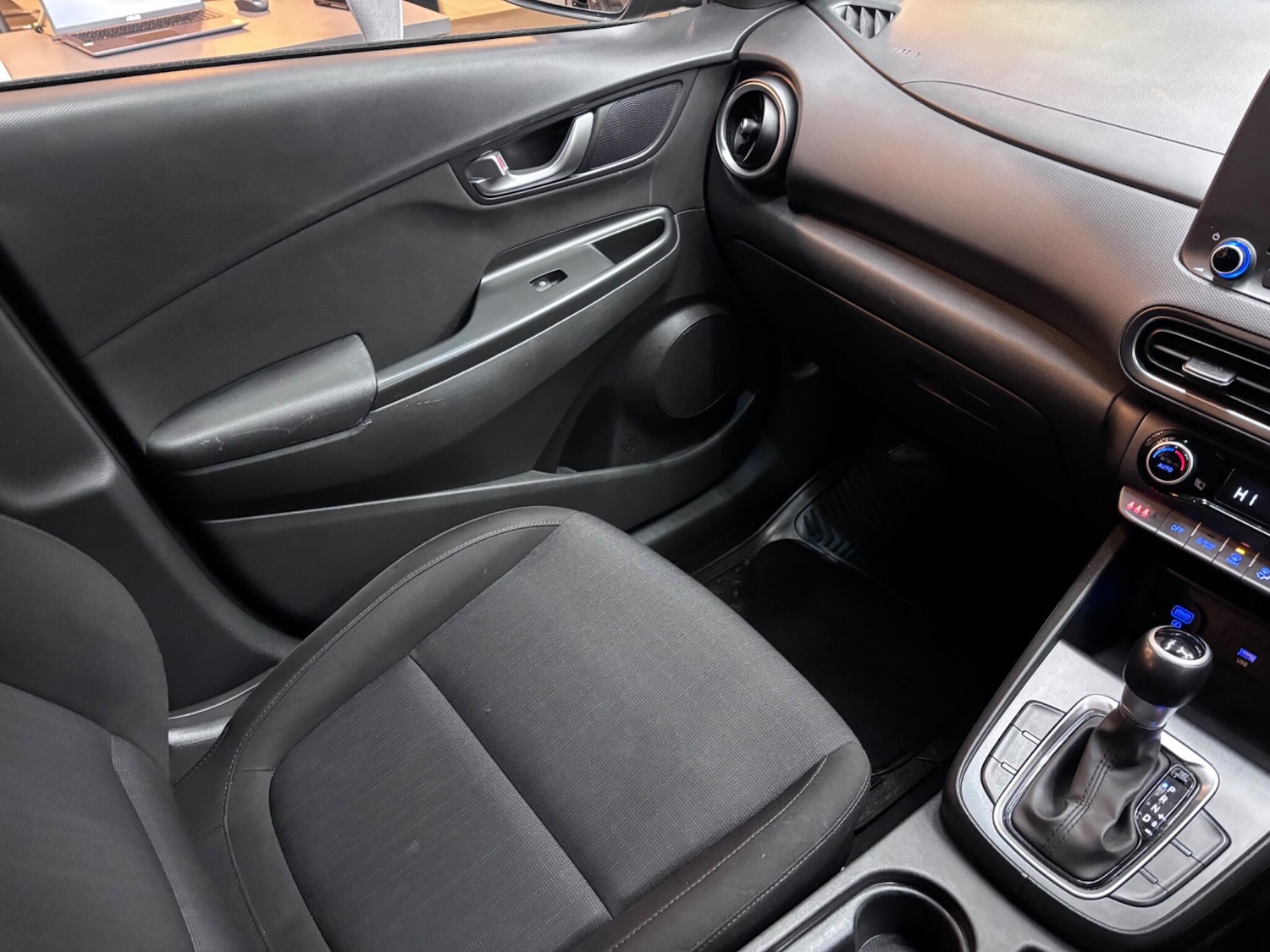 Used Hyundai KONA 2023 for sale - 77696486: Photo 24