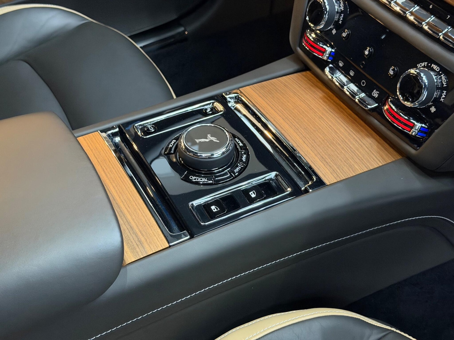 Used Rolls-Royce Spectre 2024 for sale - 78019269: Photo 59