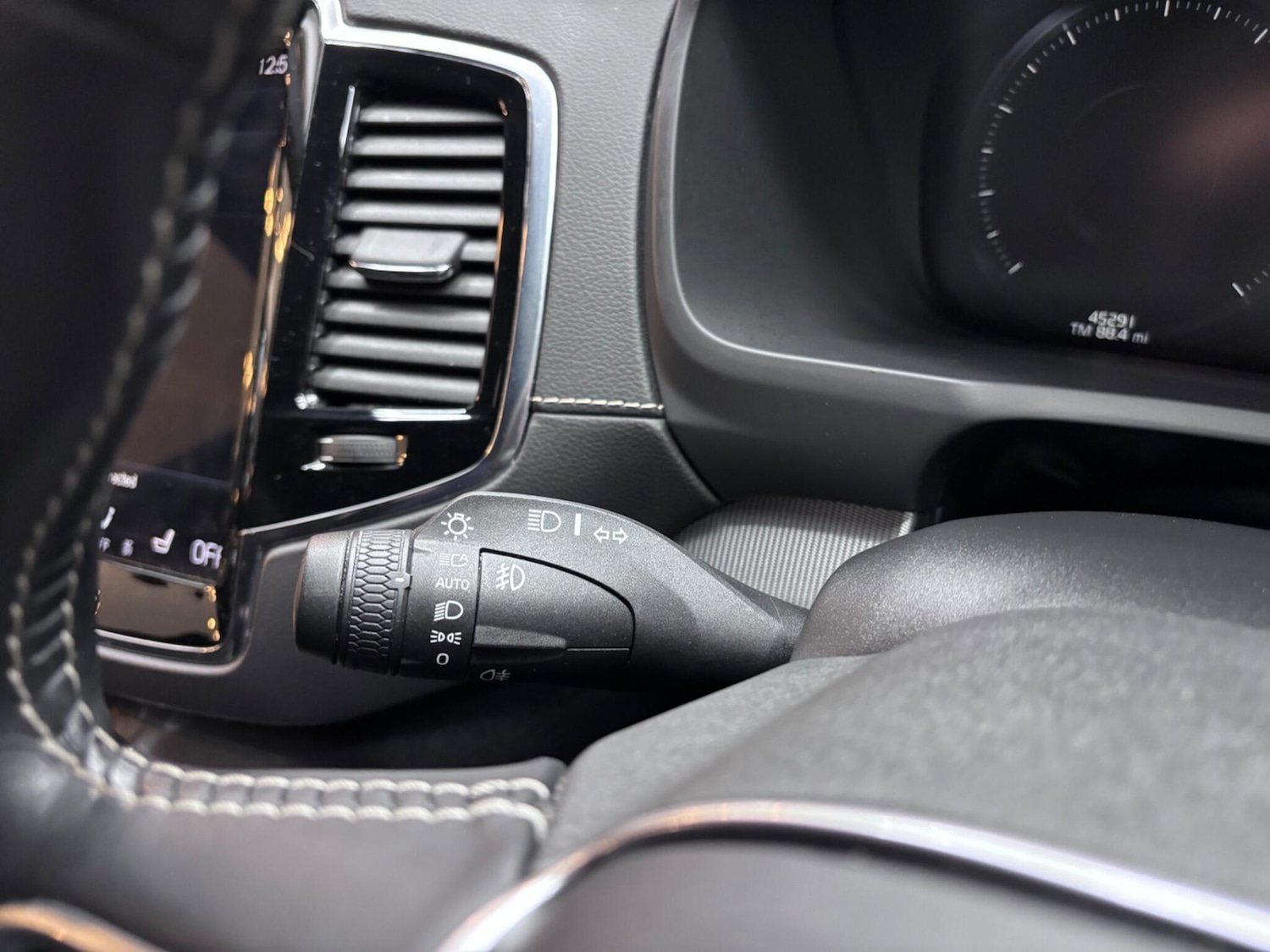 Used Volvo XC90 2021 for sale - 76855926: Photo 41