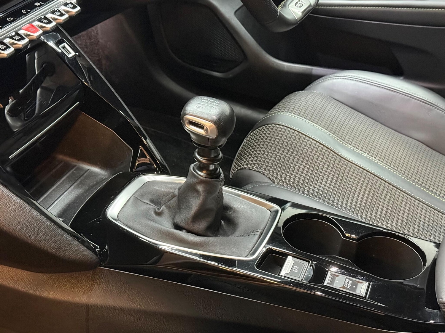 Used Peugeot 208 2023 for sale - 76964918: Photo 15