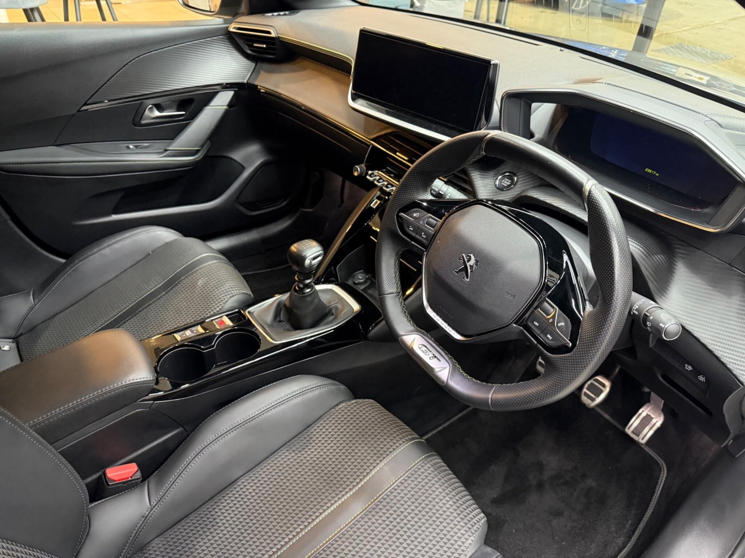 Used Peugeot 208 2023 for sale - 76964918: Photo 18