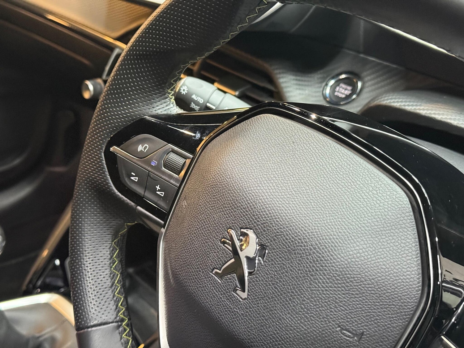 Used Peugeot 208 2023 for sale - 76964918: Photo 27