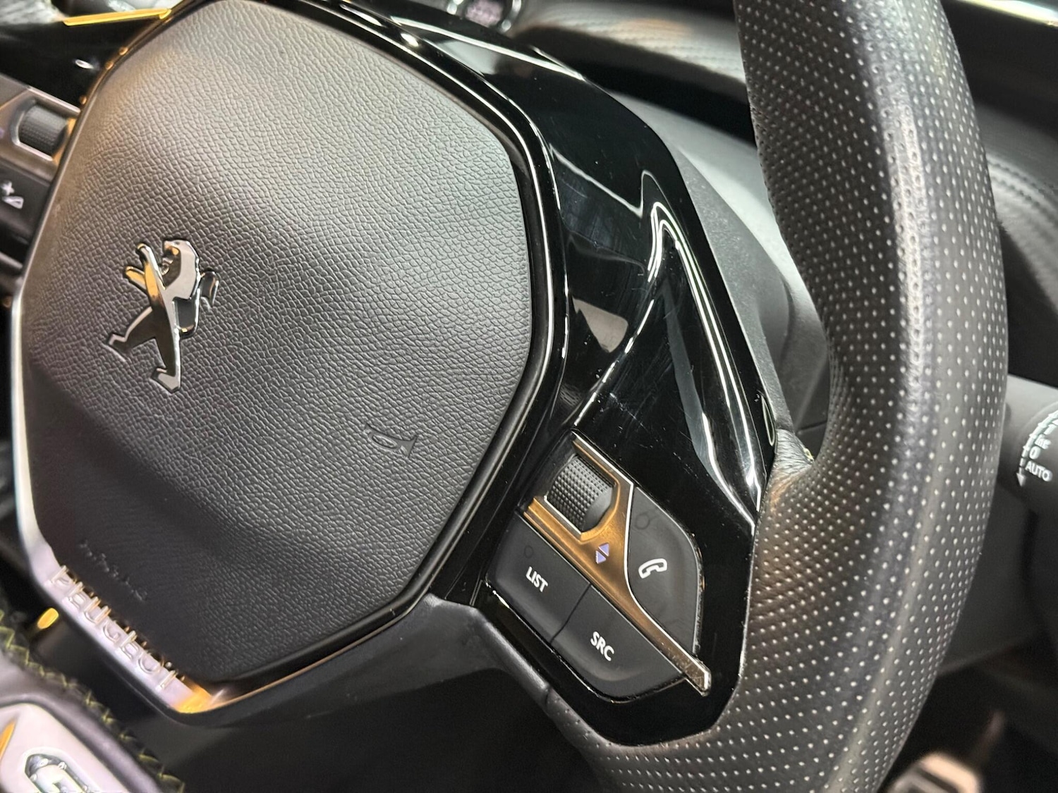 Used Peugeot 208 2023 for sale - 76964918: Photo 28