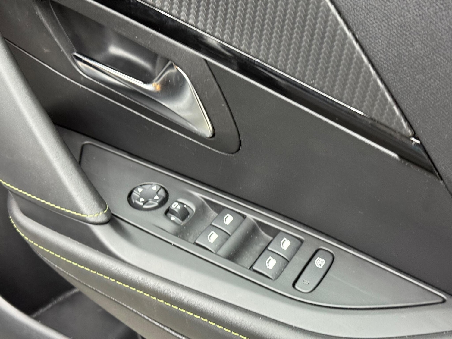 Used Peugeot 208 2023 for sale - 76964918: Photo 38