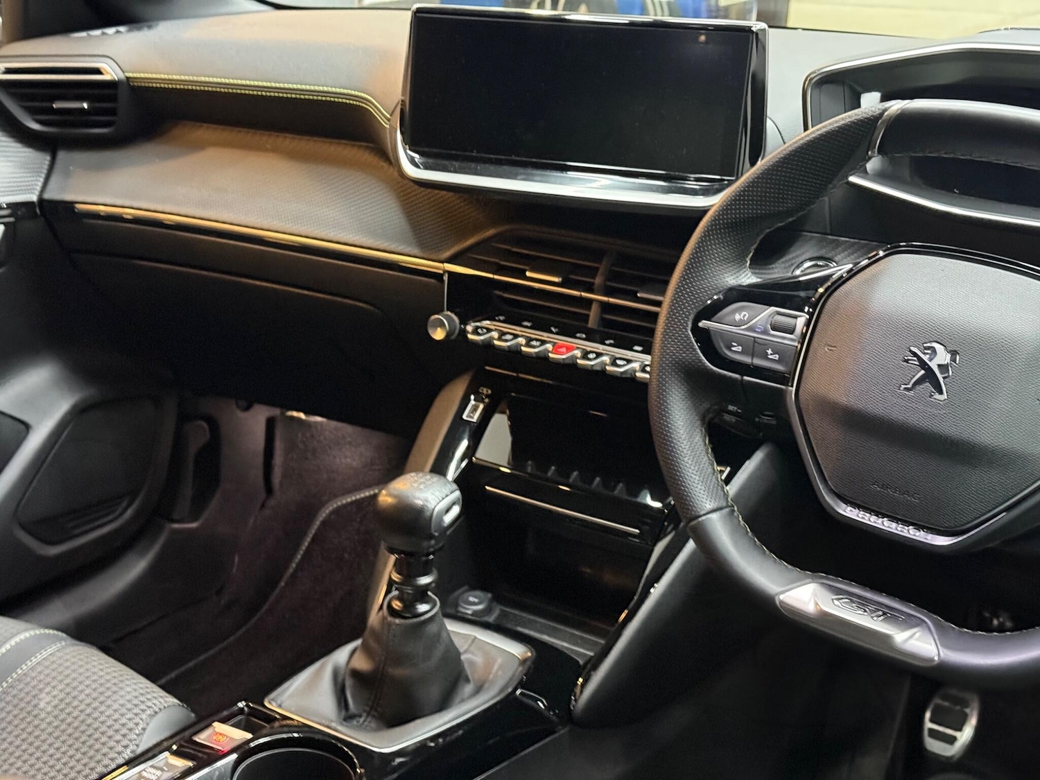 Used Peugeot 208 2023 for sale - 76964918: Photo 6