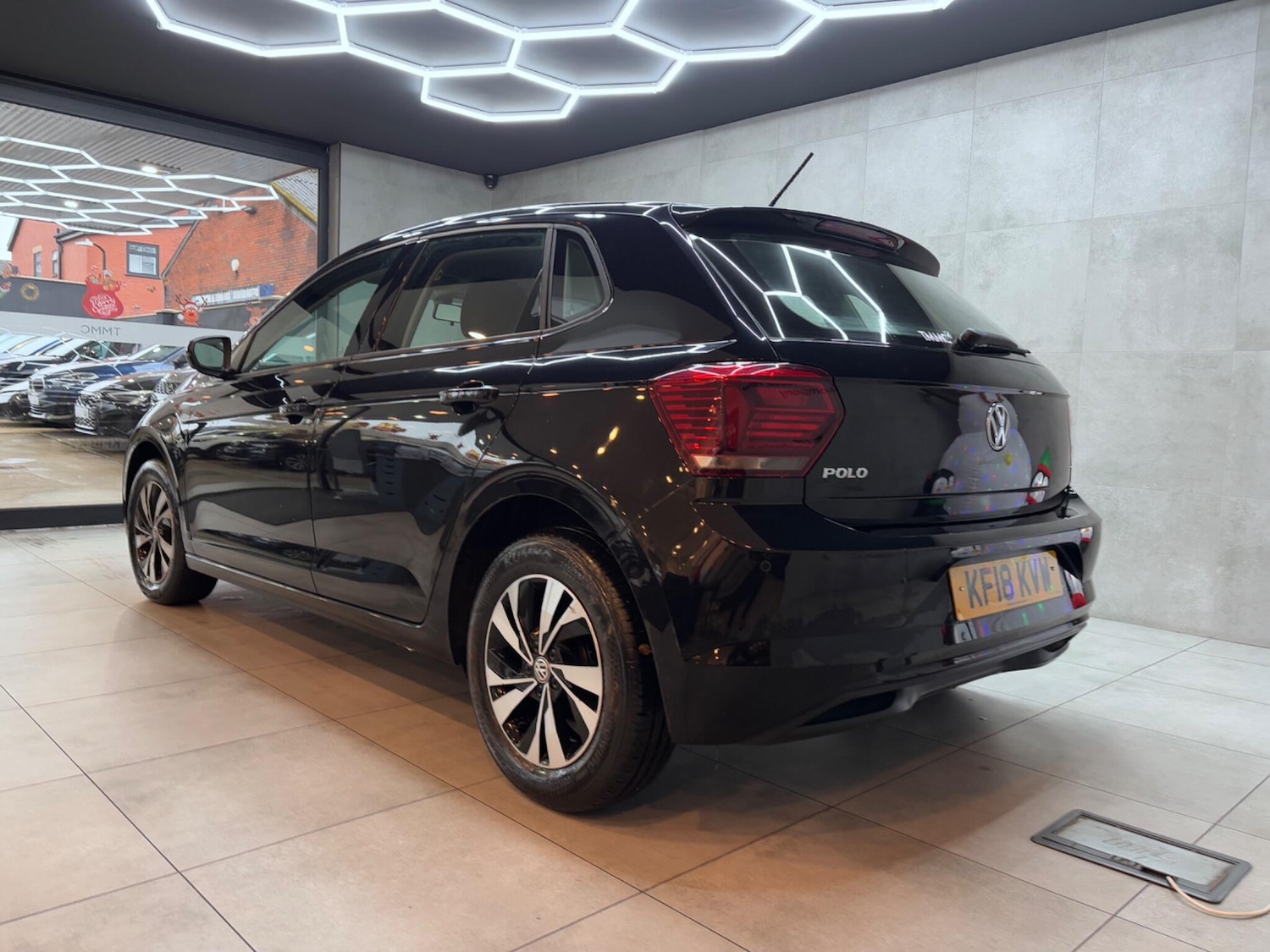 Used Volkswagen Polo 2018 for sale - 76759312: Photo 12