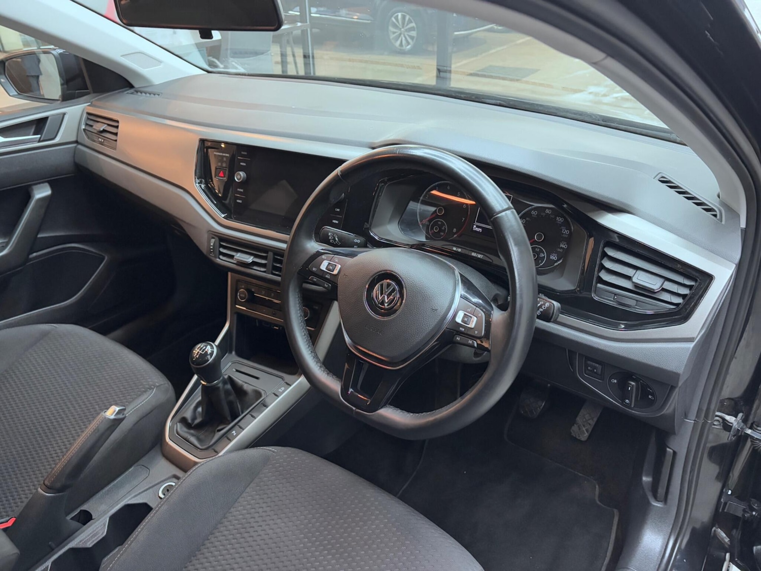 Used Volkswagen Polo 2018 for sale - 76759312: Photo 22