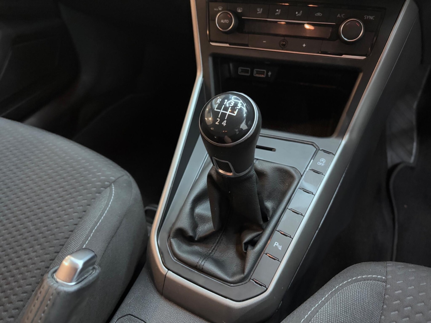 Used Volkswagen Polo 2018 for sale - 76759312: Photo 23