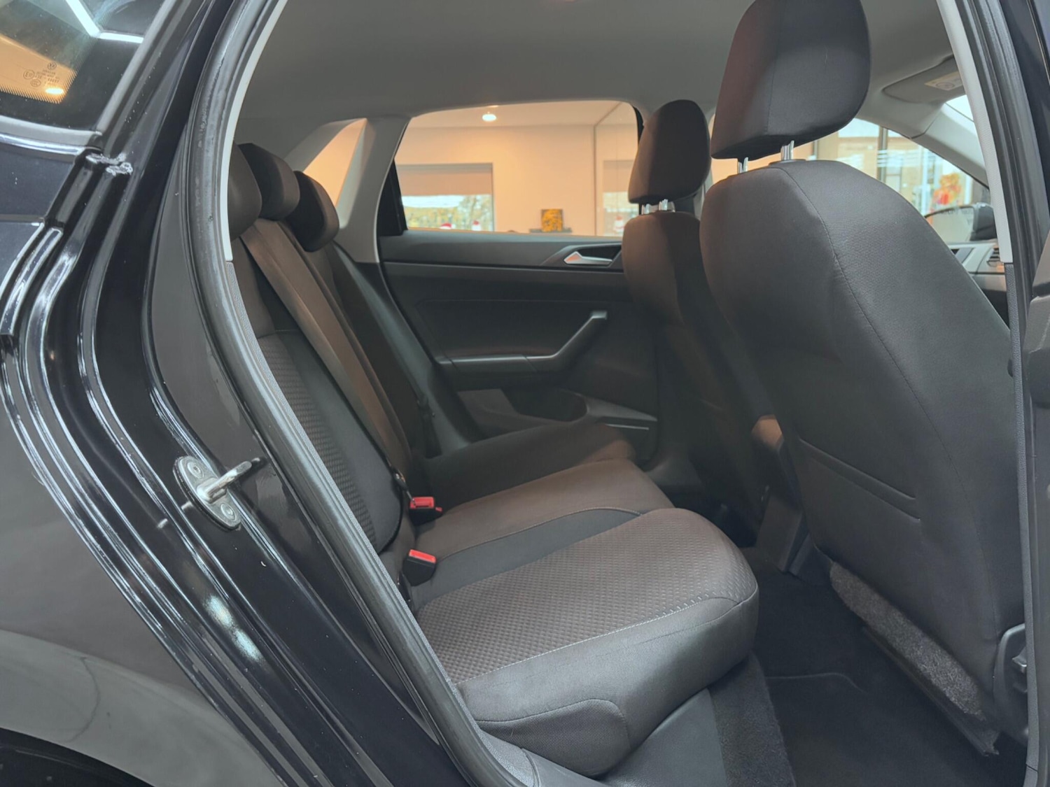 Used Volkswagen Polo 2018 for sale - 76759312: Photo 30