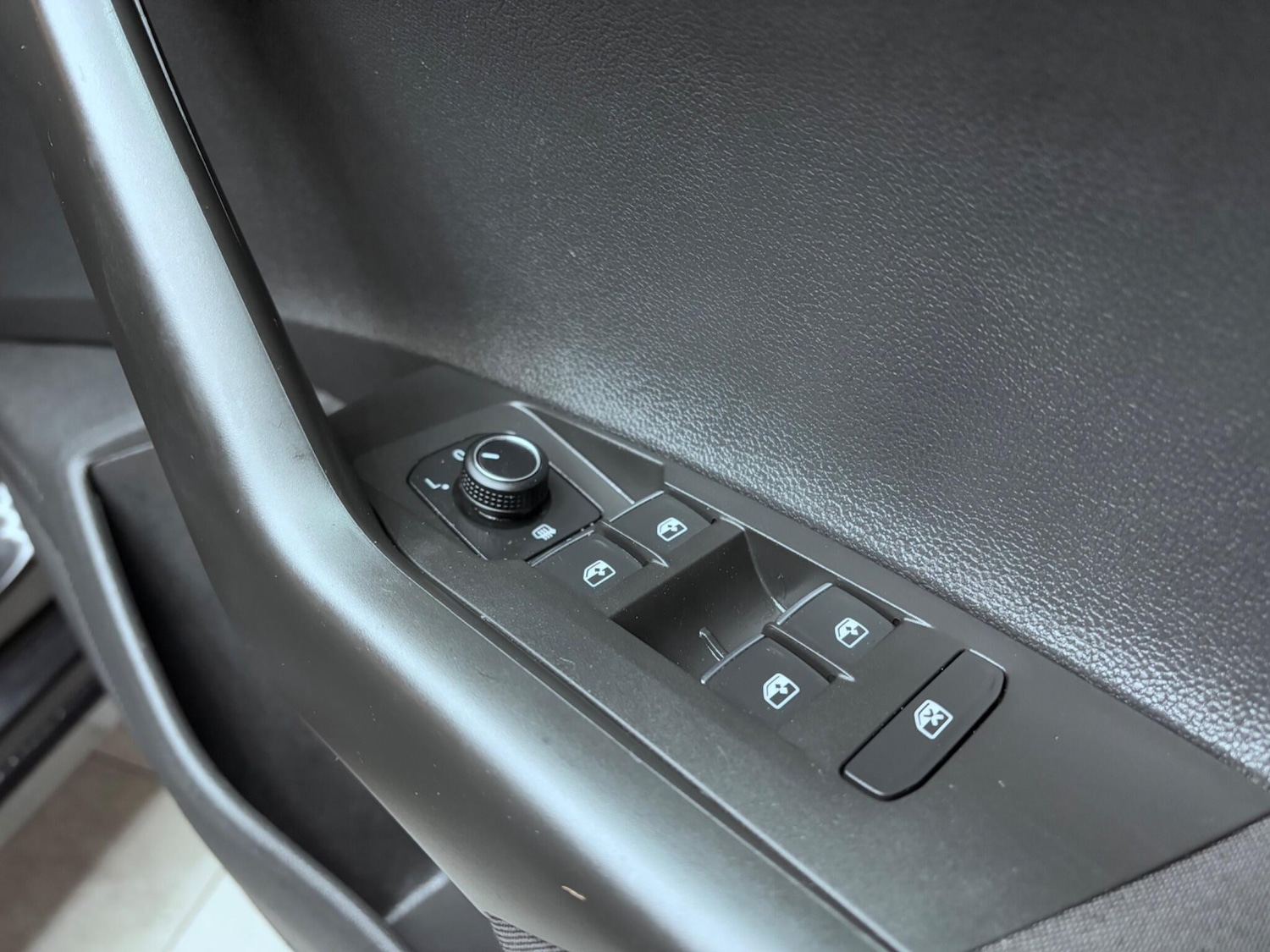 Used Volkswagen Polo 2018 for sale - 76759312: Photo 32