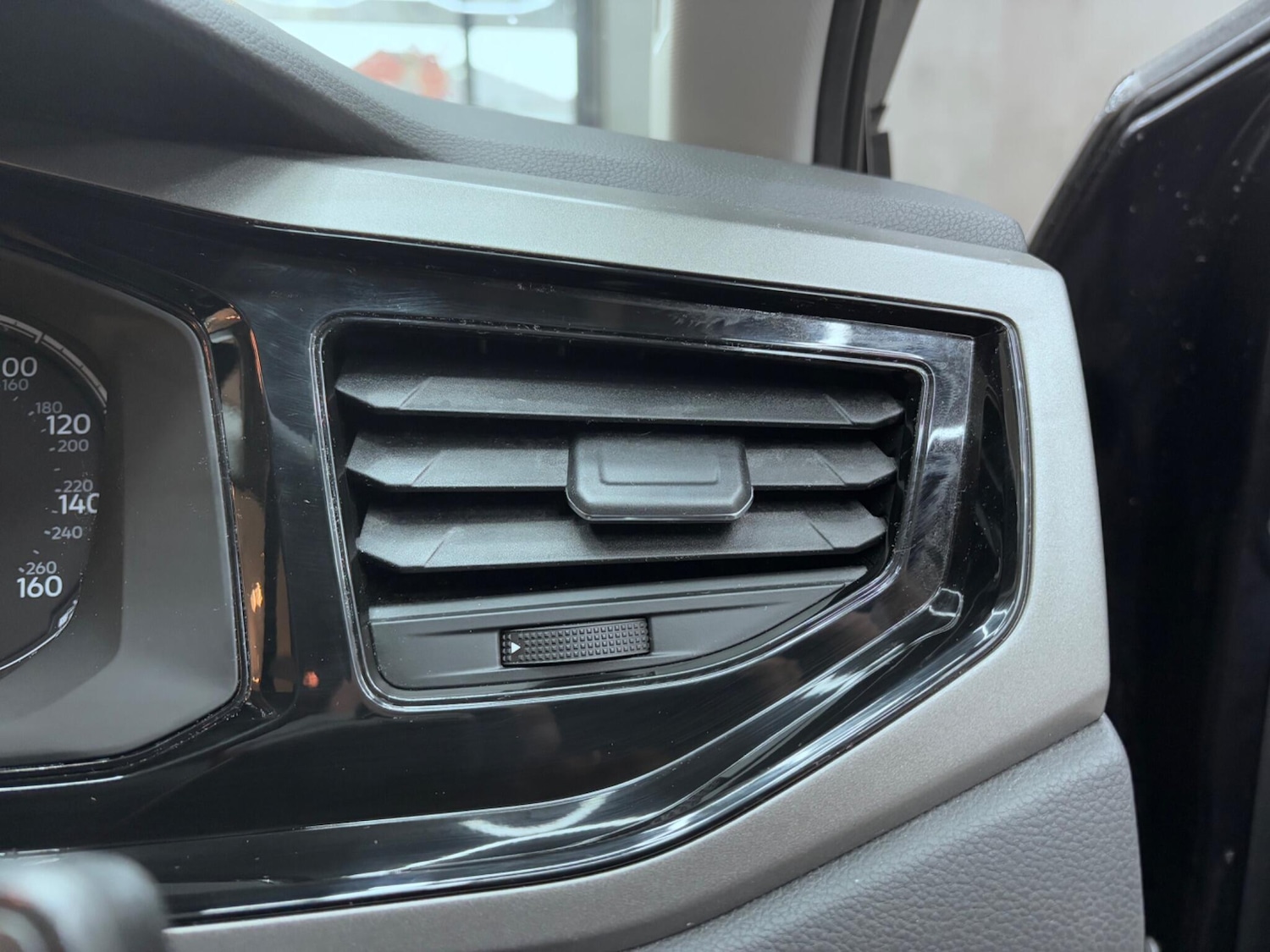 Used Volkswagen Polo 2018 for sale - 76759312: Photo 36