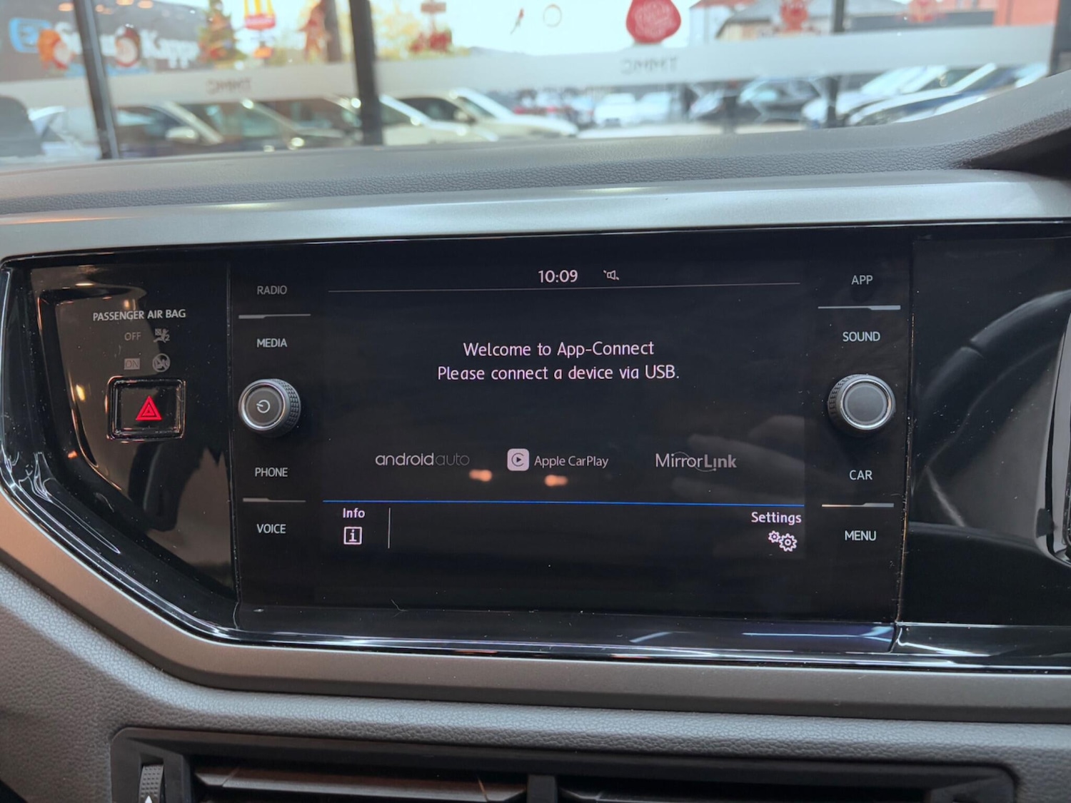 Used Volkswagen Polo 2018 for sale - 76759312: Photo 50