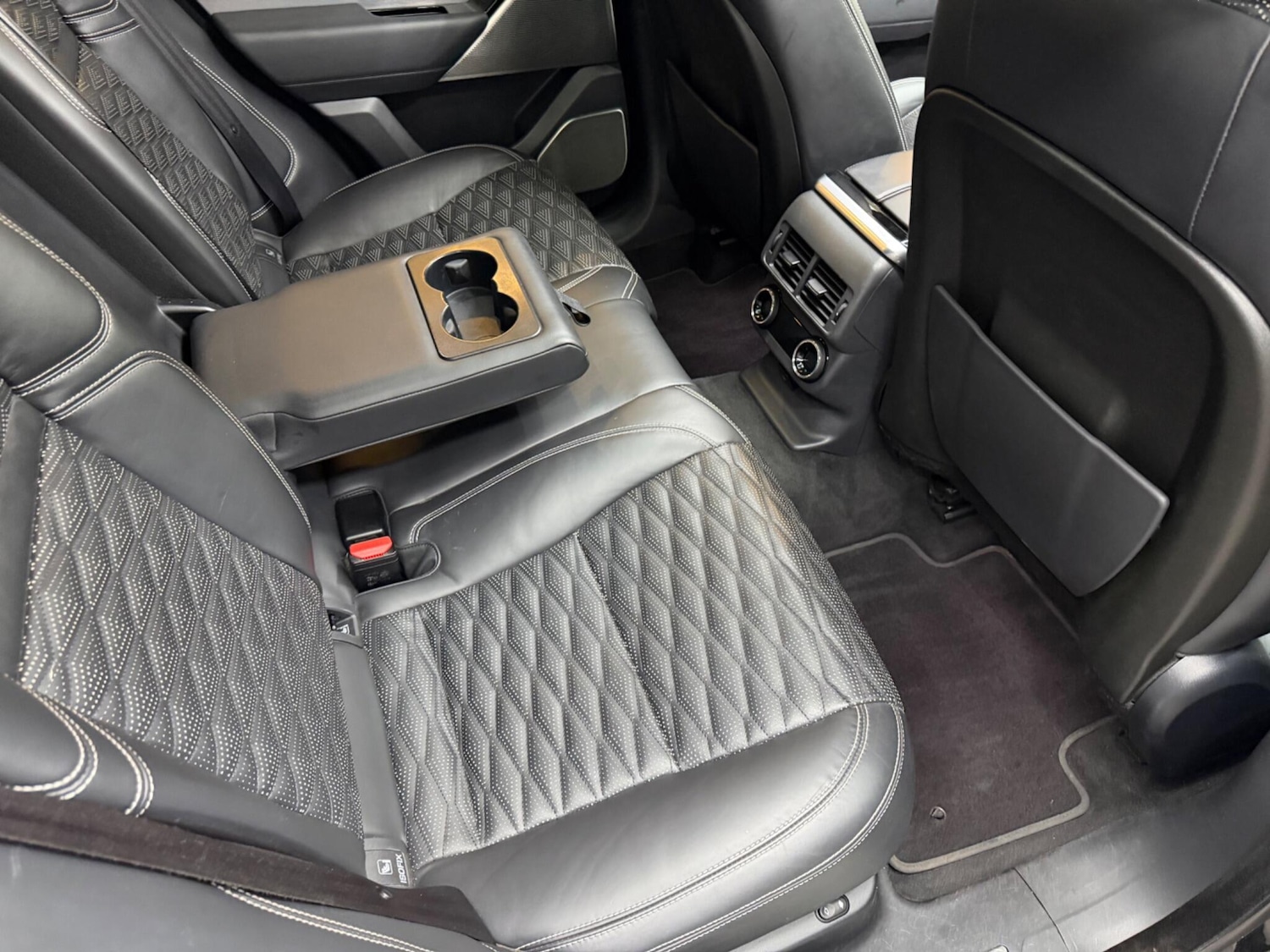 Used Land Rover Range Rover Velar 2019 for sale - 76975558: Photo 17