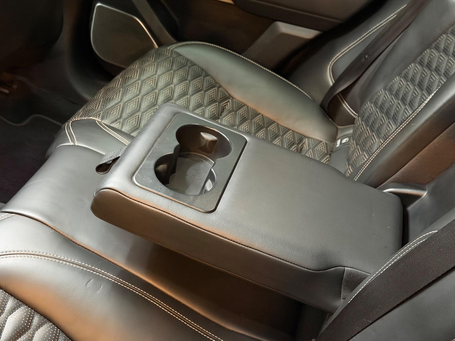 Used Land Rover Range Rover Velar 2019 for sale - 76975558: Photo 25