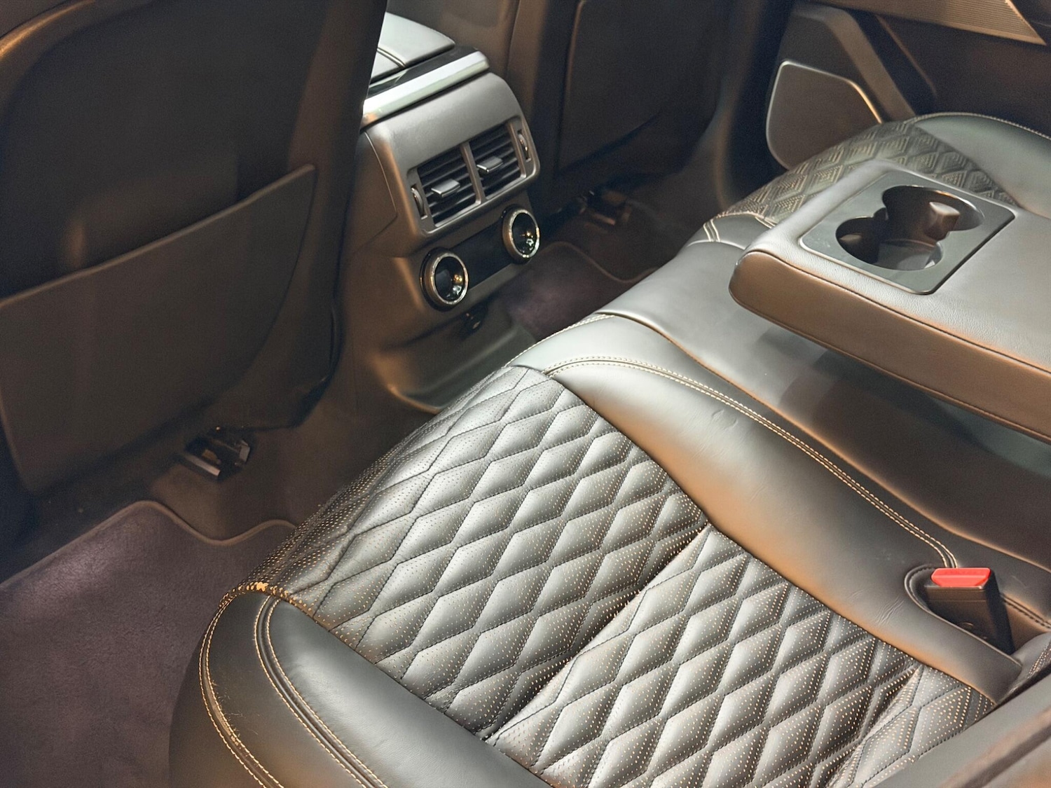 Used Land Rover Range Rover Velar 2019 for sale - 76975558: Photo 56