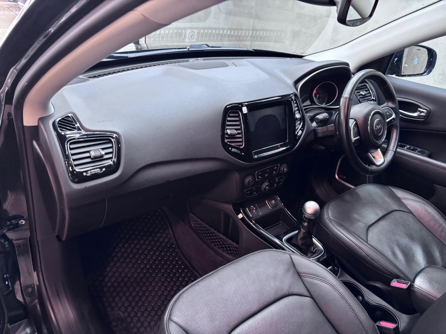 Used Jeep Compass 2018 for sale - 76226308: Photo 30