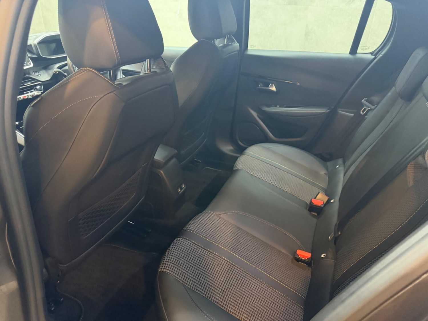 Used Peugeot 208 for sale - 77484538: Photo 22