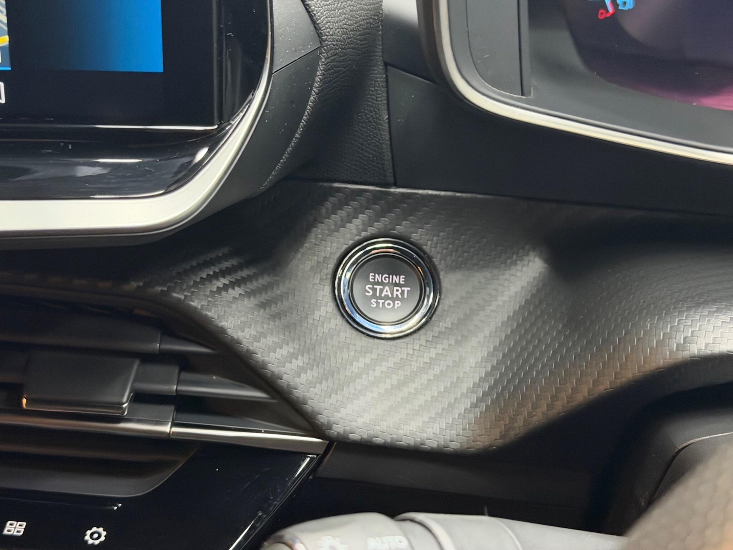 Used Peugeot 208 for sale - 77484538: Photo 46