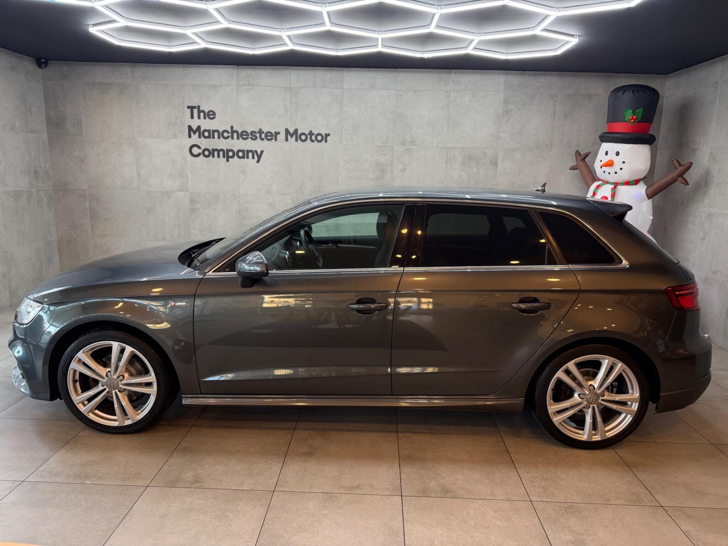 Used Audi A3 2016 for sale - 76759774: Photo 2