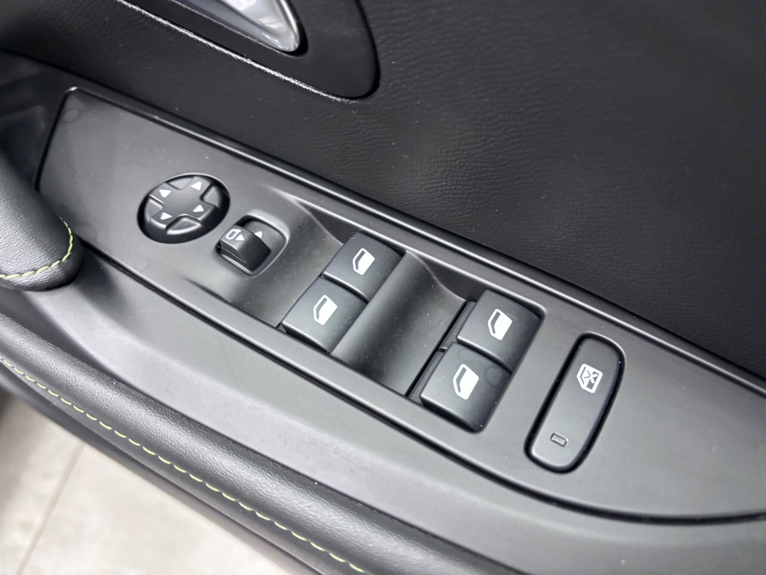 Used Peugeot 208 2023 for sale - 77538277: Photo 21