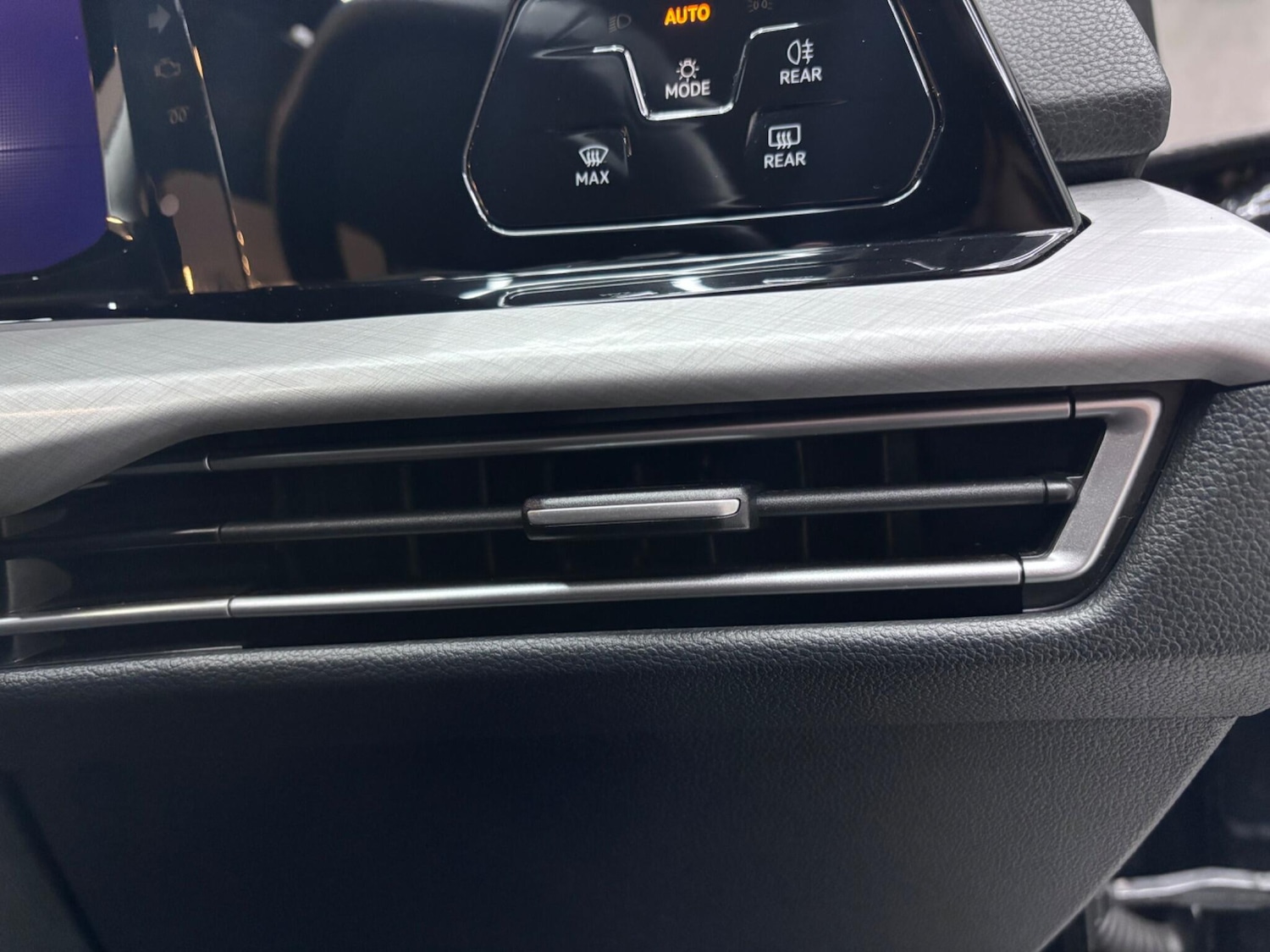 Used Volkswagen Golf 2023 for sale - 77306224: Photo 34