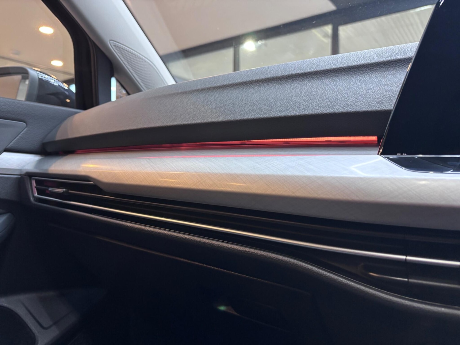 Used Volkswagen Golf 2023 for sale - 77306224: Photo 65