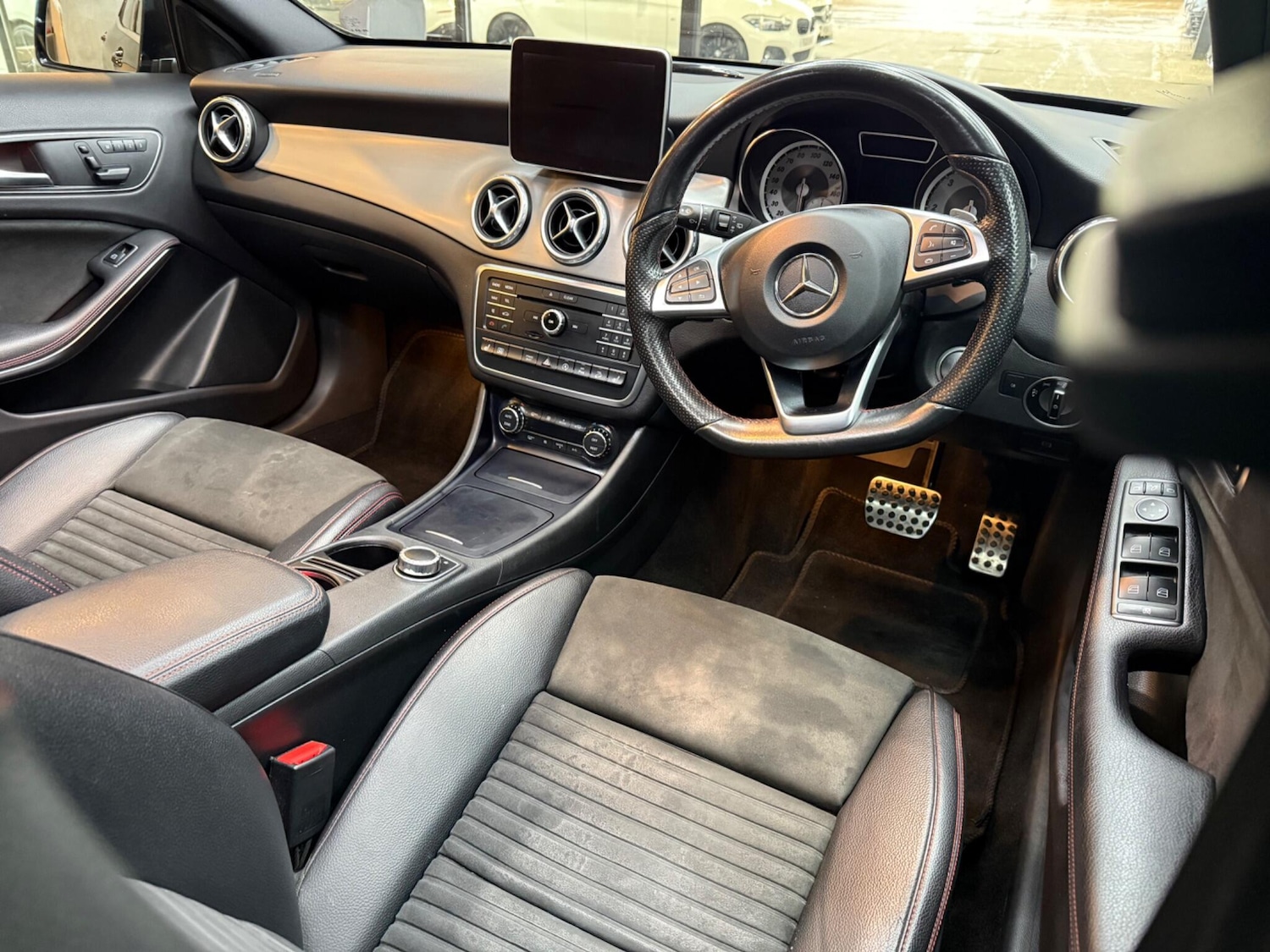 Used Mercedes-Benz GLA 2016 for sale - 76613101: Photo 13