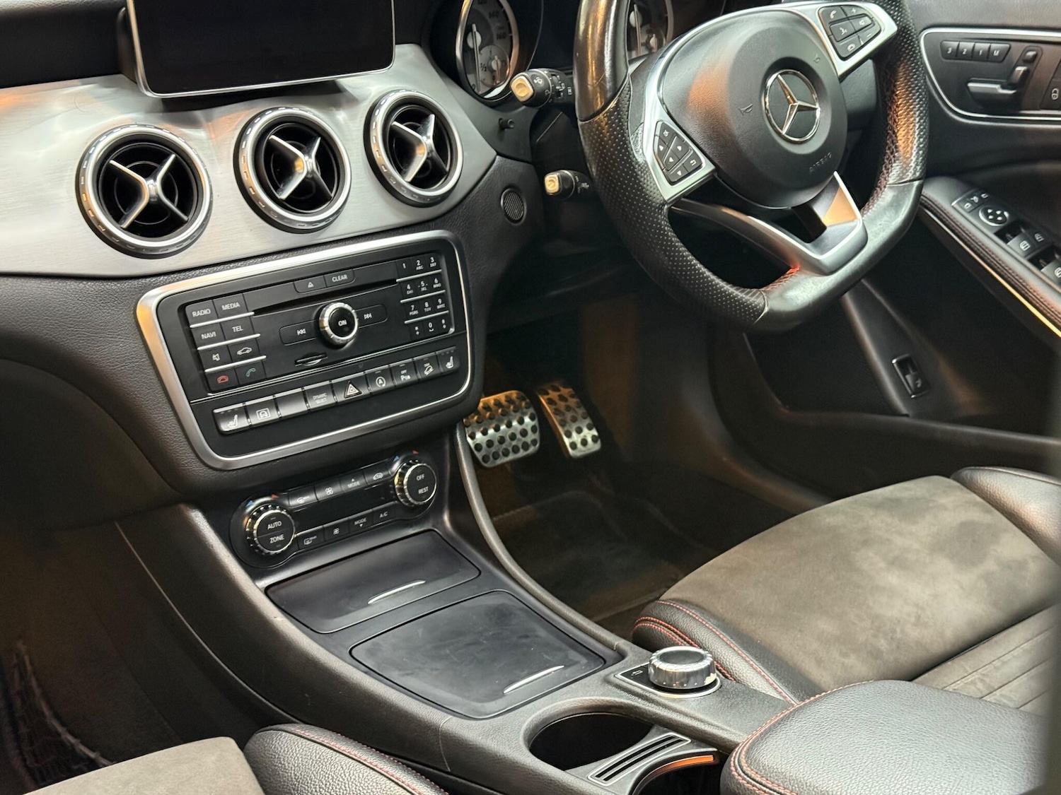 Used Mercedes-Benz GLA 2016 for sale - 76613101: Photo 14