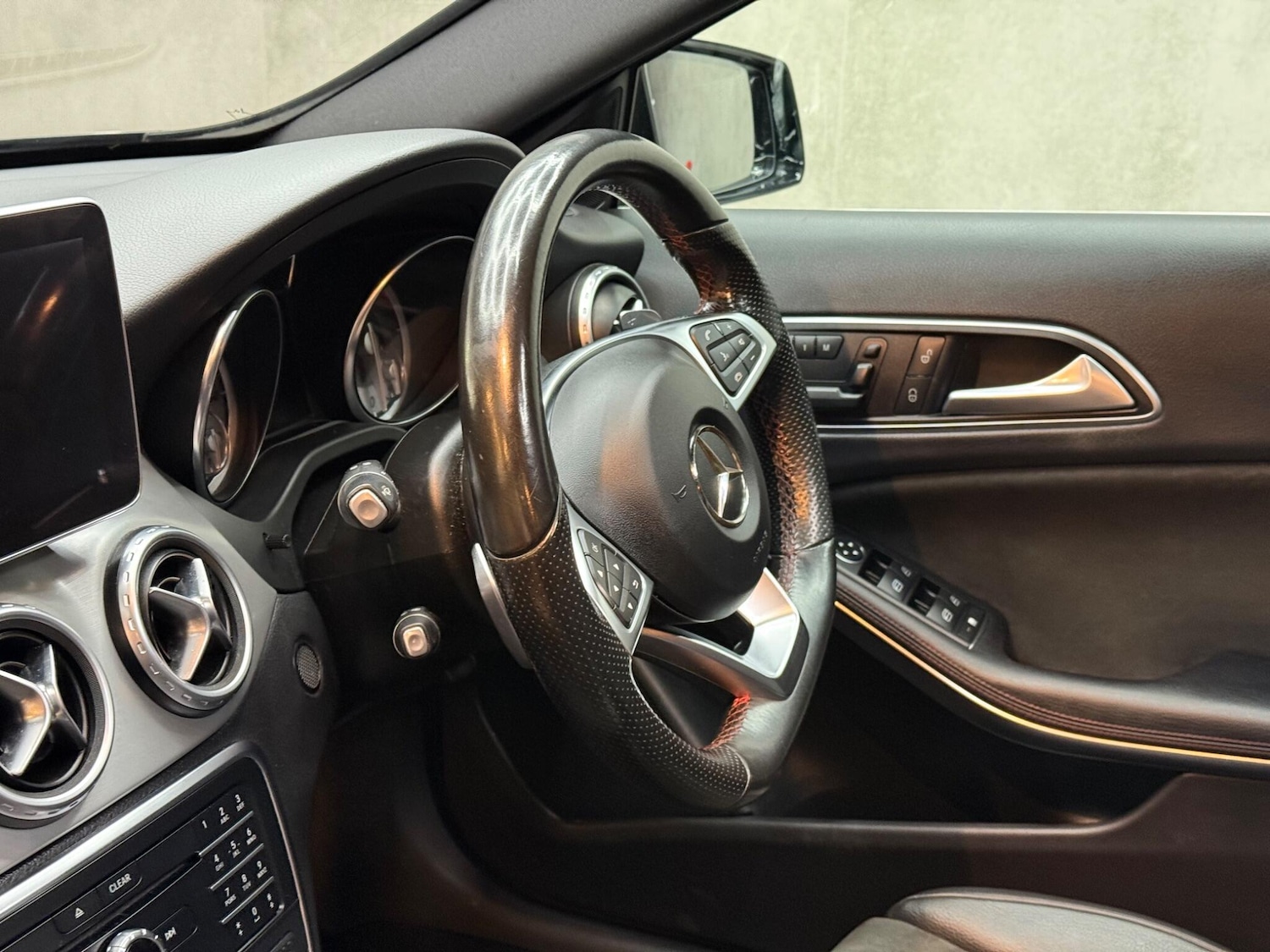 Used Mercedes-Benz GLA 2016 for sale - 76613101: Photo 18