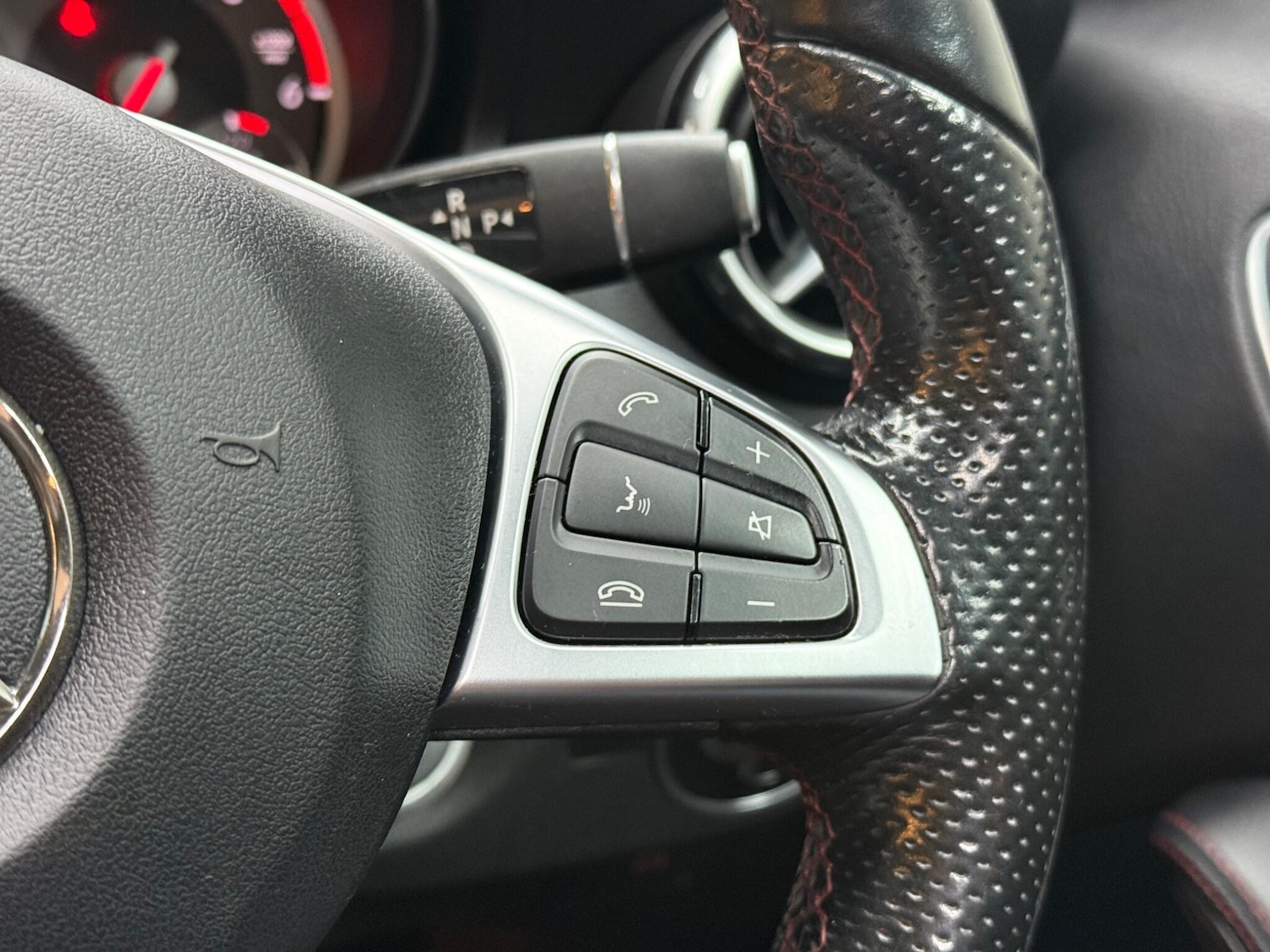 Used Mercedes-Benz GLA 2016 for sale - 76613101: Photo 32