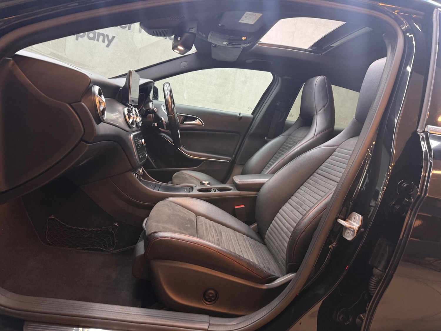 Used Mercedes-Benz GLA 2016 for sale - 76613101: Photo 56