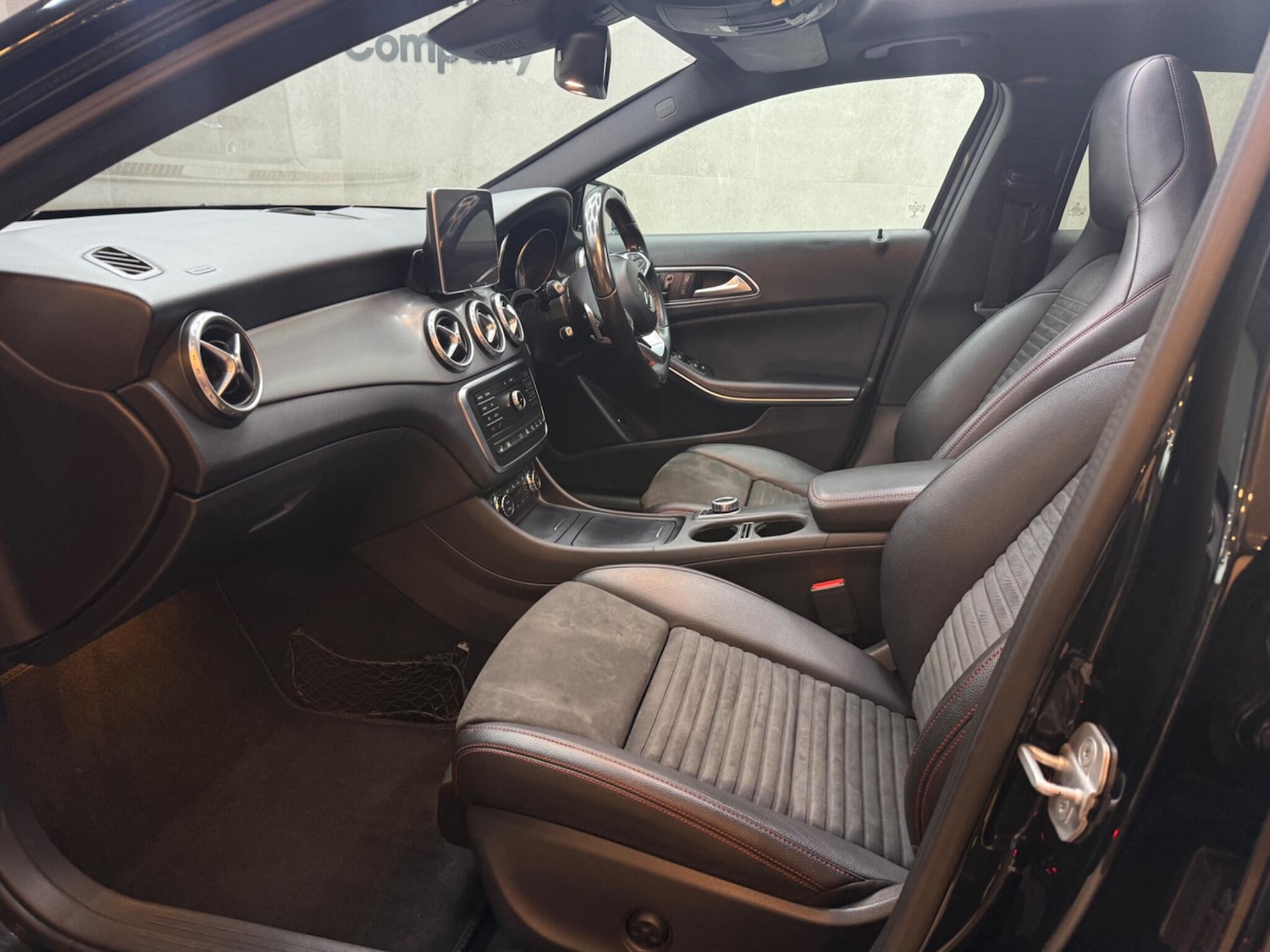 Used Mercedes-Benz GLA 2016 for sale - 76613101: Photo 57