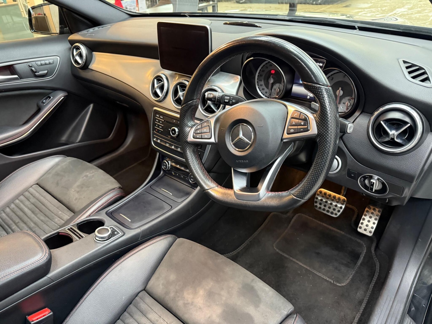 Used Mercedes-Benz GLA 2016 for sale - 76613101: Photo 6