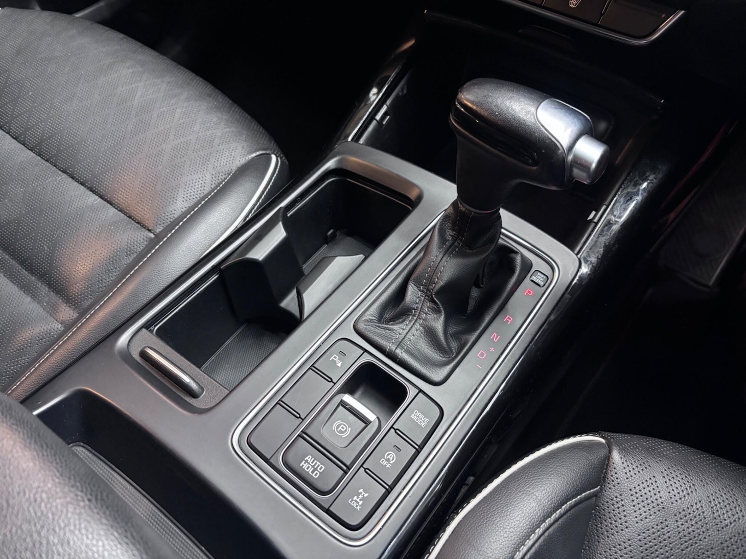 Used Kia Sorento 2018 for sale - 77230544: Photo 11