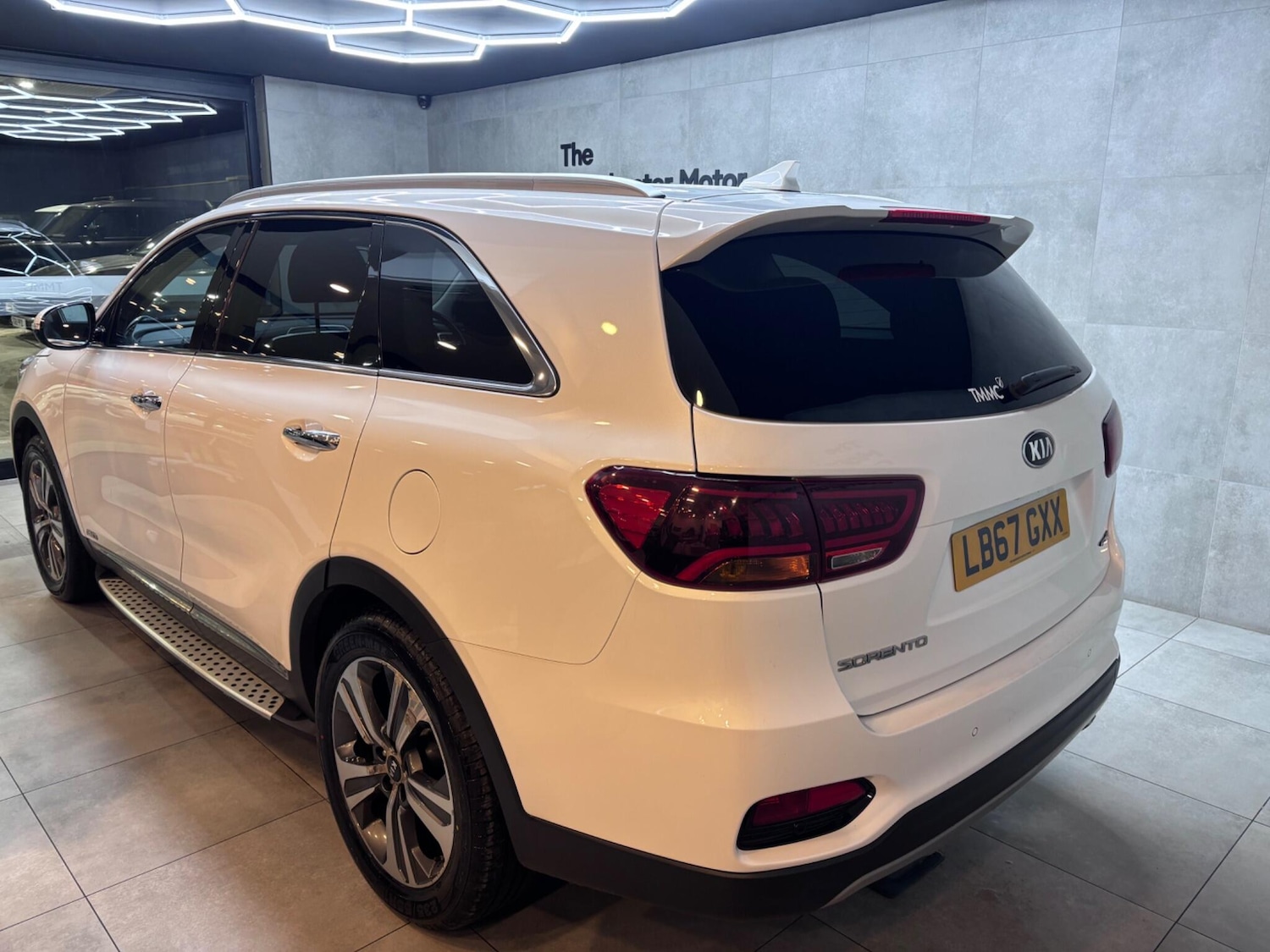 Used Kia Sorento 2018 for sale - 77230544: Photo 2