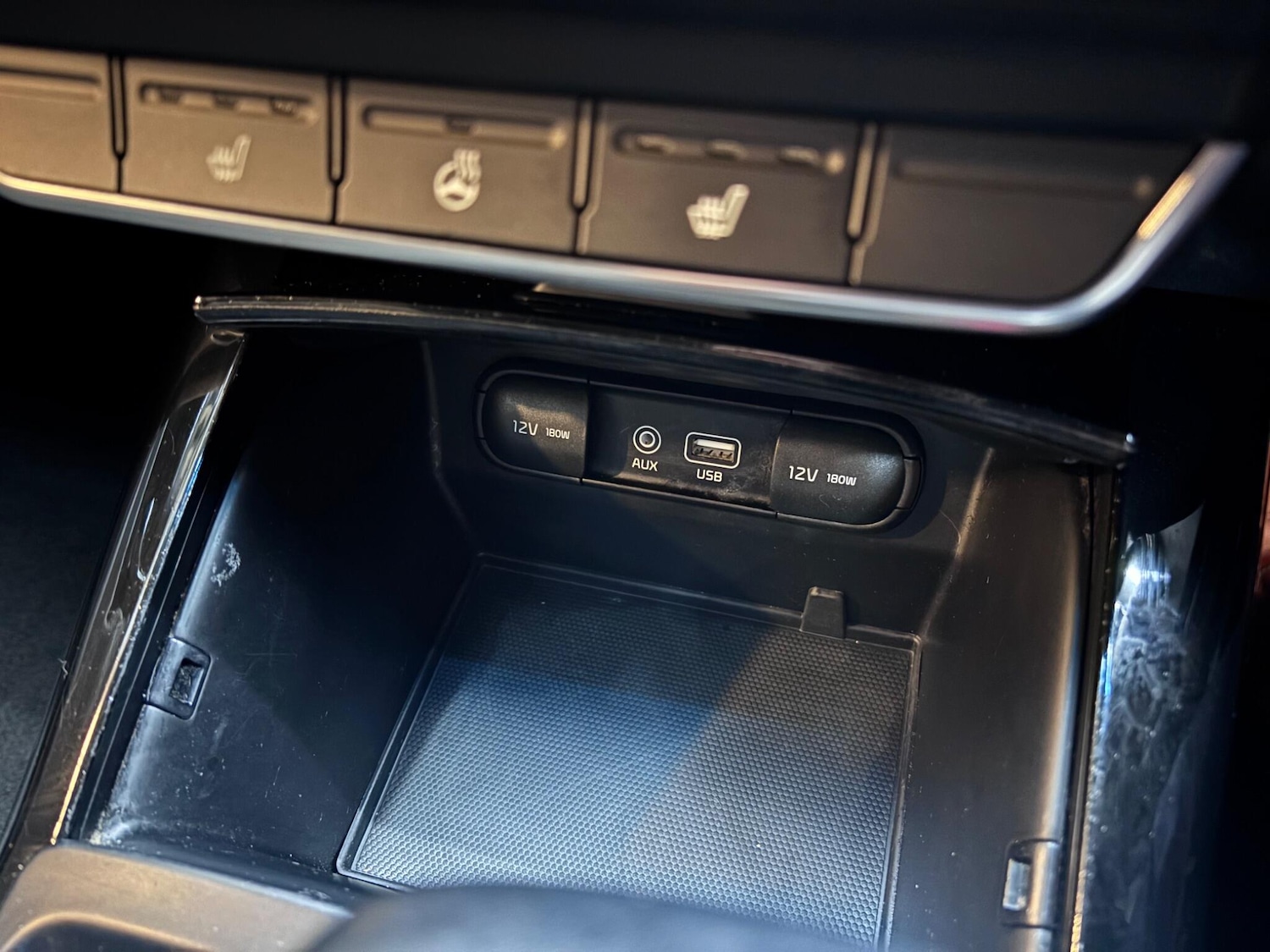 Used Kia Sorento 2018 for sale - 77230544: Photo 35