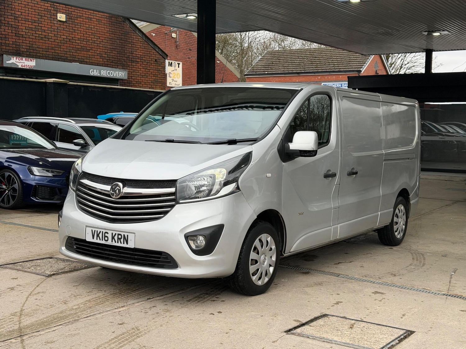 Used Vauxhall Vivaro 2016 for sale - 77550484: Photo 1