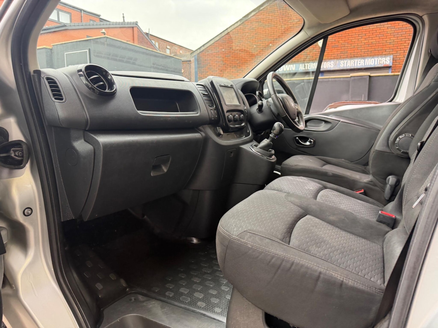 Used Vauxhall Vivaro 2016 for sale - 77550484: Photo 43