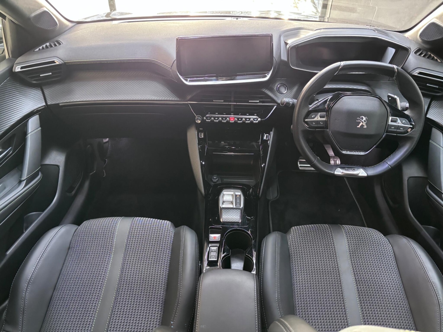 Used Peugeot 208 2023 for sale - 77074130: Photo 12